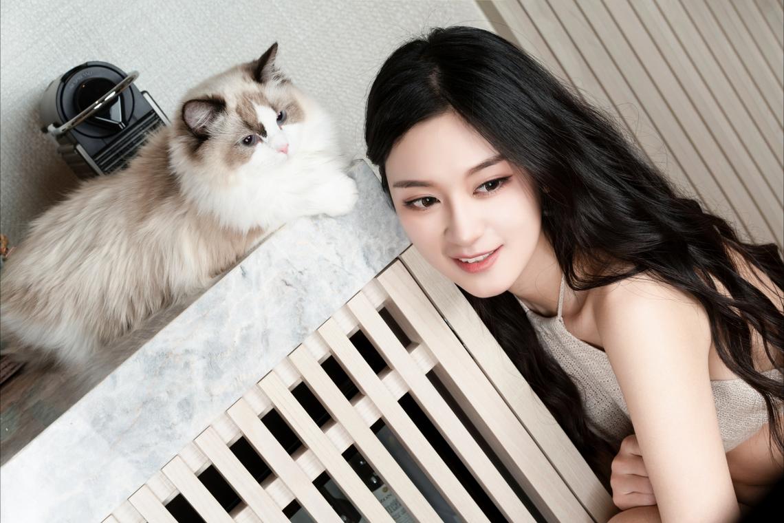 美媒：印度坠毁客机黑匣子录音显示是机长关闭了燃油开关